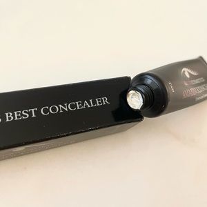 NWT Amazing Cosmetics Amazing Concealer in Tan